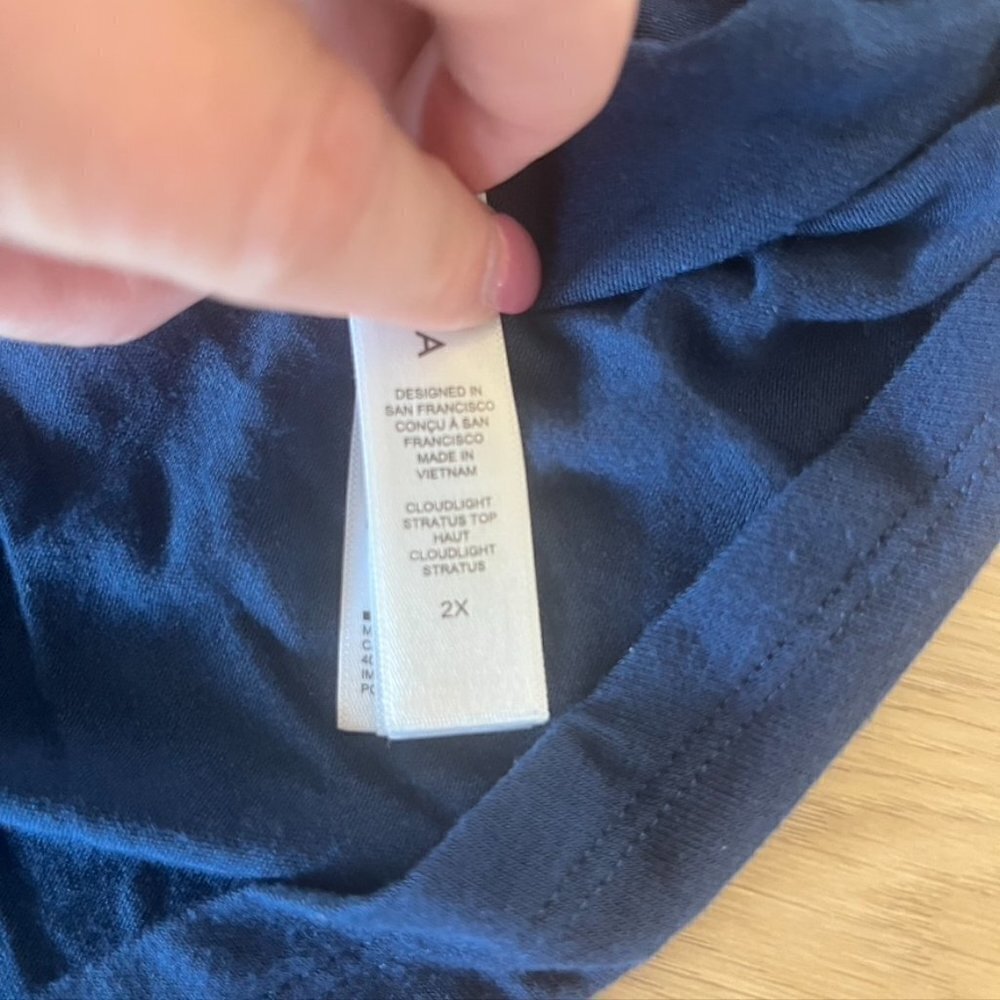 Athleta cloudlight long sleeved shirt Navy Blue 2X - Picture 8 of 9